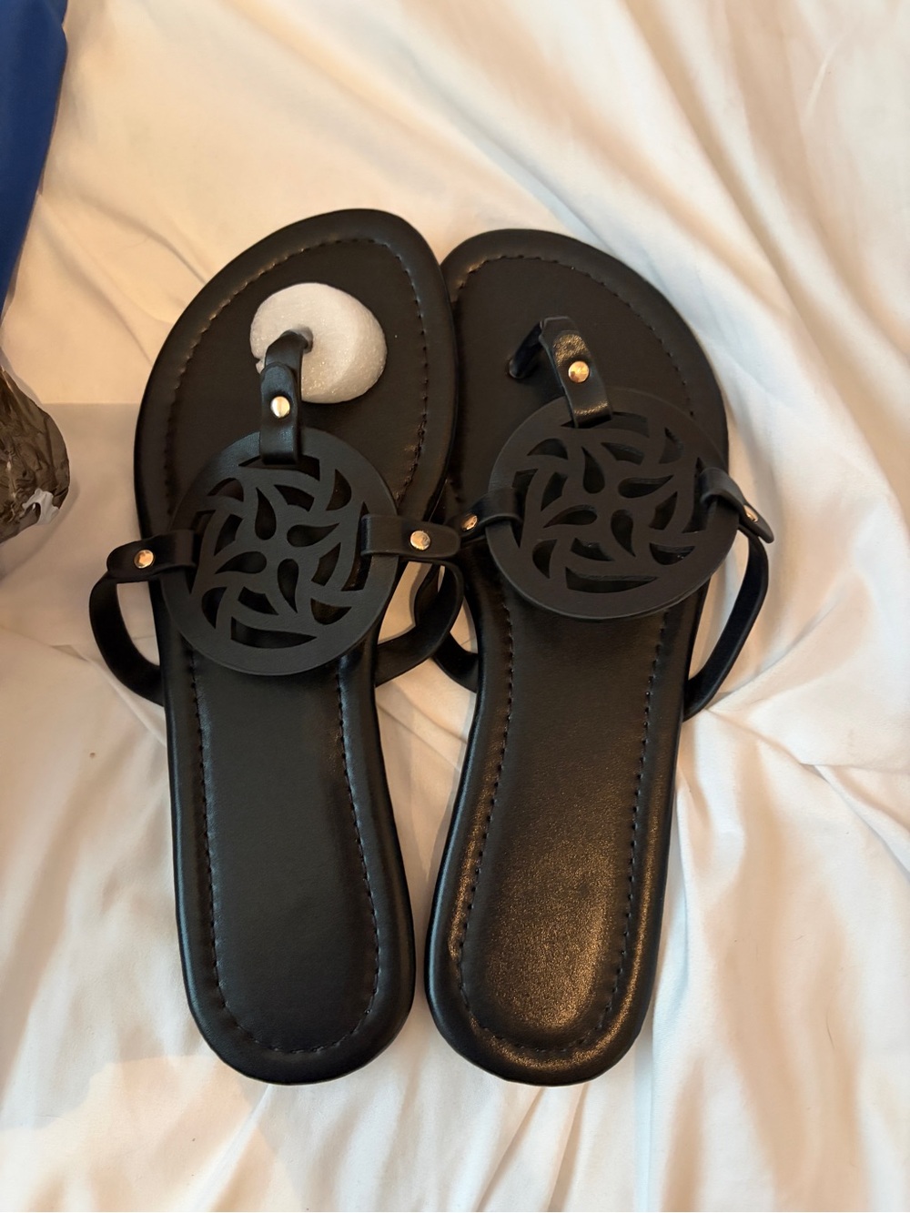 Women’s Black Decorative Toe-Post Sandals
